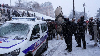 Νέες σφοδρές χιονοπτώσεις σε Γαλλία και Βρετανία - Έως και 30 εκατ. χιονιού στην κεντρική Αγγλία