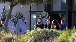 Γιώργος Παπαδάκης: Ποιοι τον αποχαιρέτησαν - Πολιτικοί, δημοσιογράφοι και πλήθος κόσμου