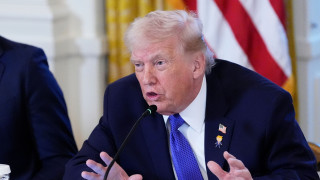 Τραμπ: «Θα λύσουμε το θέμα με τη Γροιλανδία με τον εύκολο ή τον δύσκολο τρόπο»