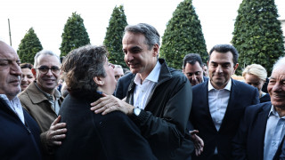 ΝΔ: Τα μηνύματα Μητσοτάκη στην κοπή της πρωτοχρονιάτικης πίτας - Η 10ετής πορεία