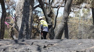 Αυστραλία: Τουλάχιστον ένας νεκρός και πάνω απο 300 κατεστραμμένα σπίτια απο τις πυρκαγιές