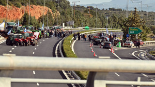 Κυβέρνηση σε αγρότες: «Αν κλείσουν οι δρόμοι, θα εφαρμοστεί ο νόμος» - Ποιοι θα πάνε στο Μαξίμου