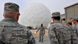 Οι ΗΠΑ αποσύρουν στρατεύματα από αεροπορική βάση στο Κατάρ - «Προληπτικό μέτρο» λένε αξιωματούχοι