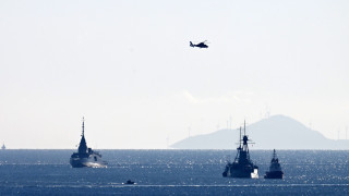 Η Ελλάδα υποδέχεται τη φρεγάτα «Κίμων» - Τιμές από το θωρηκτό «Αβέρωφ» και την τριήρη «Ολυμπιάς»