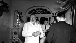 Στα βήματα του Χέμινγουεϊ η Ματσάδο - Ο Αμερικανός συγγραφέας το δώρισε στον λαό της Κούβας