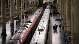 Εκτροχιασμός τρένου στην Ισπανία - Αναφορές για νεκρούς και πολλούς τραυματίες