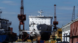 Κακοκαιρία: Σταθεροποιήθηκε δεξαμενόπλοιο στη Ναυπηγοεπισκευαστική Ζώνη Περάματος