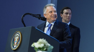 Πώς η Γροιλανδία επισκιάζει τη νέα προσπάθεια των ΗΠΑ για τον τερματισμό του πολέμου στην Ουκρανία