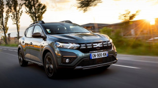 Η Dacia θα προσθέσει στη γκάμα της ένα νέο μικρο-μεσαίο οικογενειακό μοντέλο