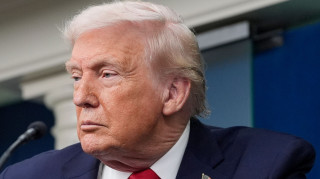 Τραμπ: «Εξετάζουμε τα πάντα» για τον θάνατο του Άλεξ Πρέτι στη Μινεάπολη