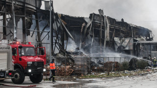 Εικόνες απόλυτης καταστροφής στο εργοστάσιο της «Βιολάντα» μετά από την έκρηξη
