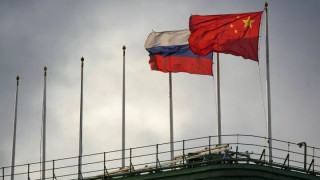 Επικοινωνία υπουργών Άμυνας Κίνας - Ρωσίας: Συμφώνησαν σε στενότερους αμυντικούς δεσμούς