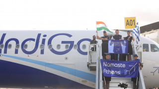 Indigo: Για πρώτη φορά ενώνεται το «Γεια σας» με το «Namaste»