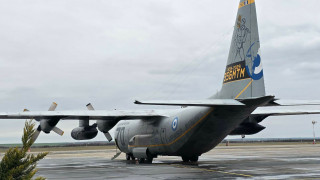 Αναμένονται στο αεροδρόμιο «Μακεδονία» οι σοροί των φιλάθλων - «Υποδοχή» από πλήθος κόσμου