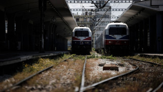 Σύγκρουση τρένου με ΙΧ στην Πάτρα - Ακυρώσεις δρομολογίων