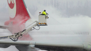 Γερμανία: Ξανά σε λειτουργία το αεροδρόμιο Βερολίνου - Συνεχίζονται τα προβλήματα από τον παγετό