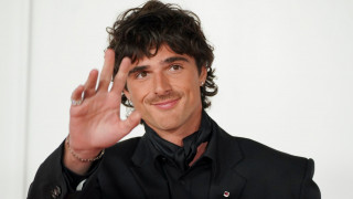 Τζέικομπ Ελόρντι: «Εξάσκησα τη βόρεια προφορά μου στο μπάνιο»