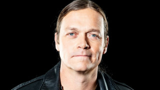 Πέθανε ο τραγουδιστής των 3 Doors Down, Μπραντ Άρνολντ, σε ηλικία 47 ετών