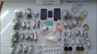 Ναύπακτος: Εξαρθρώθηκε εγκληματική οργάνωση που διακινούσε ναρκωτικά - Μαθητής μέλος της