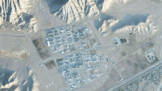 Το Ιράν προετοιμάζεται για πλήγμα: Δορυφορικές εικόνες δείχνουν «θαμμένο» τον πυρηνικό σταθμό