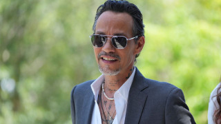 Ο Μαρκ Άντονι αποθεώνει Bad Bunny: «Χειροκροτούσα μπροστά στην τηλεόραση»