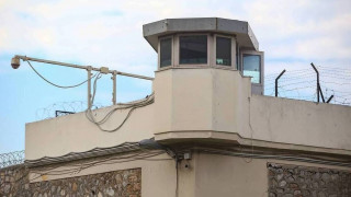 Ένταση, επεισόδια και φωτιά στις φυλακές Τρικάλων από ομάδα κρατουμένων