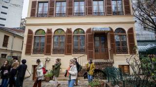 Παρίσι: Στην γιορτή του Αγίου Βαλεντίνου άνοιξαν και πάλι οι πύλες του Μουσείου Ρομαντικής Ζωής