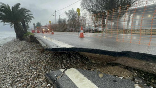 Κατολισθήσεις, πλημμύρες, καταστροφές: «Σαρώνει» τη Δυτική Ελλάδα η κακοκαιρία