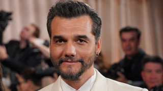 Από τον Εσκομπάρ στα Όσκαρ: Ο Βάγκνερ Μόουρα σπάει τα στερεότυπα του Χόλιγουντ