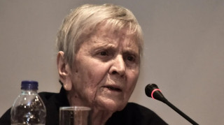 Σήμερα στη Μητρόπολη η κηδεία της Ελένης Γλύκατζη – Αρβελέρ: Σε λαϊκό προσκύνημα η σορός της