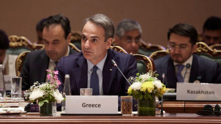 Μητσοτάκης από «AI Impact Summit»: «Το δημόσιο πρέπει να ενημερώσει άμεσα τα συστήματά του»