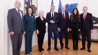 Συνάντηση Κίμπερλι Γκίλφοϊλ με Αμερικανούς Γερουσιαστές