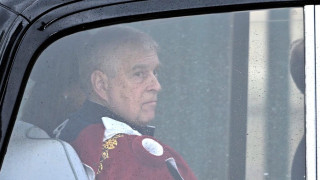 Απαγορεύουν στον πρώην πρίγκιπα Άντριου να ιππεύει όσο είναι σε εξέλιξη η αστυνομική έρευνα