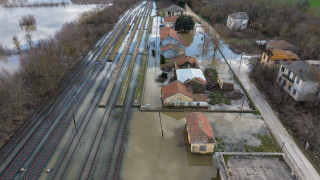 Έβρος: Αποκαλυπτικές εικόνες καταγράφουν το μέγεθος της καταστροφής- Φόβοι για νέα άνοδο της στάθμης
