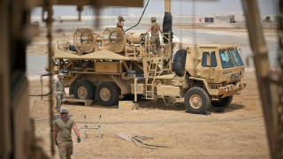 Βάσεις των ΗΠΑ στις χώρες του Κόλπου στοχοποιεί το Ιράν - Πού έχει χτυπήσει