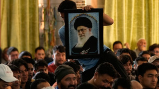 Αβεβαιότητα στο Ιράν μετά το θάνατο Χαμενεϊ: Επιμένει στις απειλές η Τεχεράνη- Σκληρή απάντηση Τραμπ