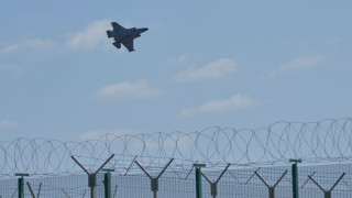 «Φλέγεται» η Μέση Ανατολή: Στην Κύπρο αύριο ο Δένδιας, ελληνικές φρεγάτες και F-16 στο νησί