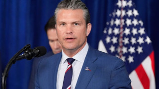 «Στόχος δεν είναι η αλλαγή του καθεστώτος» δηλώνει ο υπουργός άμυνας των ΗΠΑ