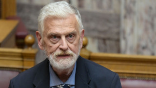 Λοβέρδος για εγκλωβισμένους Έλληνες: Αν δεν ανοίξει ο εναέριος χώρος δεν μπορούν να μεταφερθούν