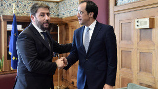 Τηλεφωνική επικοινωνία Ανδρουλάκη και Χριστοδουλίδη για τις εξελίξεις στη Μέση Ανατολή