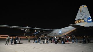 Δύο πτήσεις επαναπατρισμού με περισσότερους από 700 επιβάτες έφτασαν στην Αθήνα