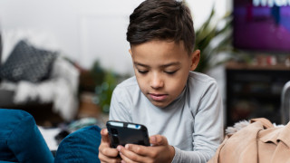 Ξεκίνησε το «μπλόκο» της Ινδίας στα social media - Αντίστροφη μέτρηση για την Ινδονησία