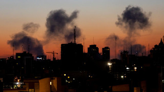 Ο Τραμπ θέτει ορίζοντα... 40 ημερών στον πόλεμο - Το Ιράν βάζει «φωτιά» στα καύσιμα μέσω του Κόλπου