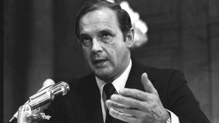 Πέθανε ο Αλεξάντερ Μπάτερφιλντ, βοηθός του Νίξον που οδήγησε στην αποκάλυψη του Γουότεργκεϊτ