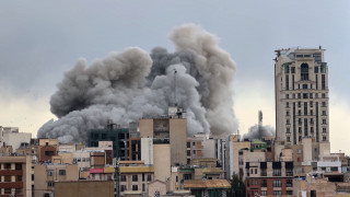 Τραμπ και Ιράν ερίζουν για το πότε θα τελειώσει ο πόλεμος – Αδιάκοπες οι συγκρούσεις