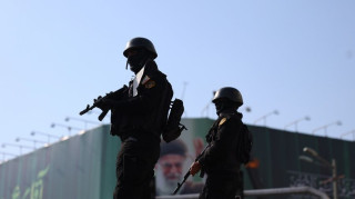 Φόβοι για πόλεμο διαρκείας στη Μέση Ανατολή: Μπαράζ επιθέσεων και ενεργειακές αναταράξεις