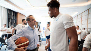 Το tweet του Κυριάκου Μητσοτάκη για την βράβευση του Γιάννη Αντετοκούνμπο από την ΕΕ