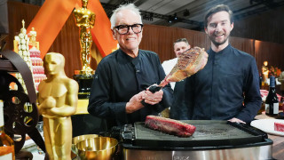 Από χαβιάρι μέχρι...σοκολατένια Όσκαρ: Το πολυτελές μενού που θα απολαύσουν οι σταρ μετά τα Όσκαρ