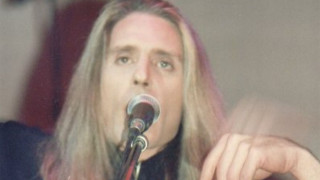 Πέθανε ο μουσικός Γιάννης Ευσταθίου, μέλος του συγκροτήματος των Ο.P.A.