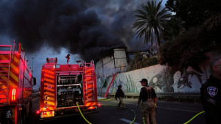 Νέα πυραυλική επίθεση του Ιράν κατά του Τελ Αβίβ - Τραμπ: «Ο πόλεμος θα τελειώσει όταν το θέλω εγώ»